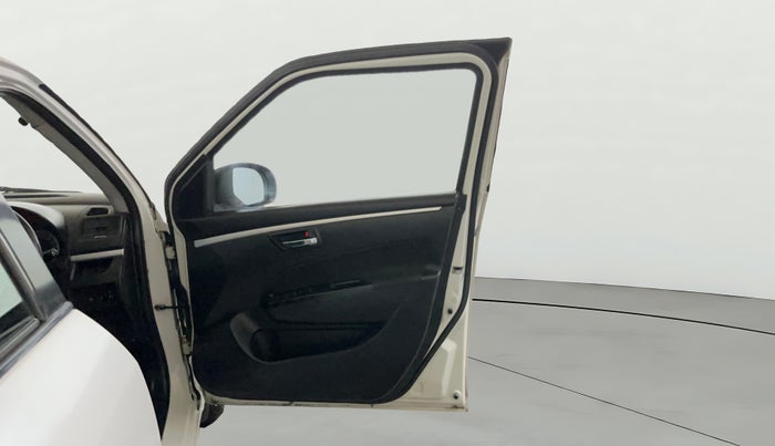 2016 Maruti Swift VXI O, Petrol, Manual, 62,752 km, RHS Front Door