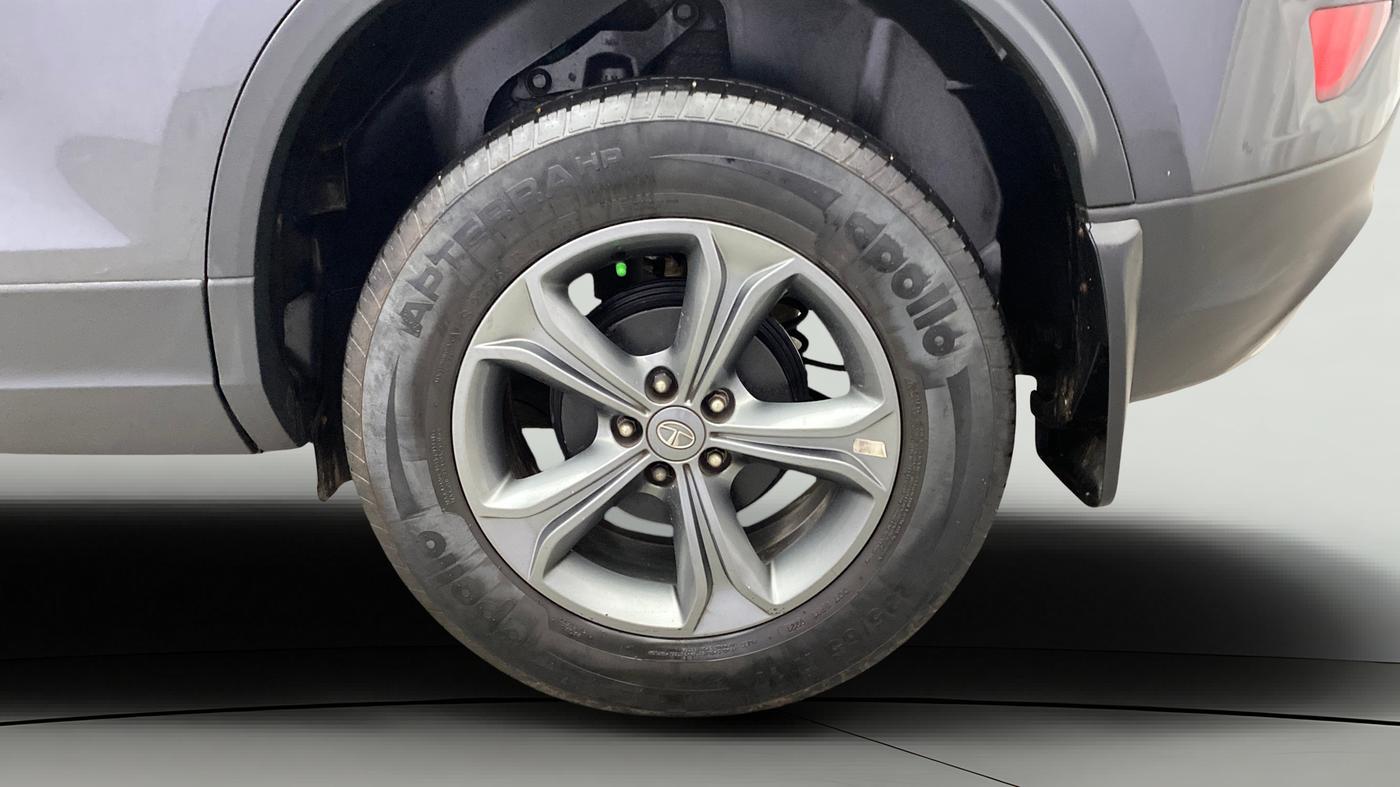 2021 Tata Harrier XZA 2.0L, Diesel, Automatic, 42,676 km, Left Rear Wheel