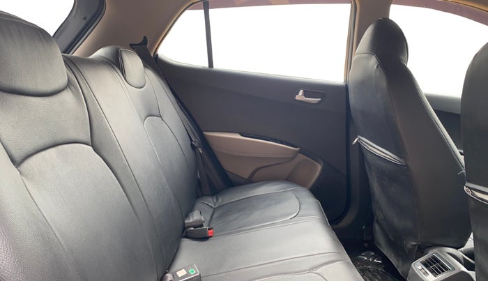 2019 Hyundai Grand i10 SPORTZ 1.2 KAPPA VTVT, Petrol, Manual, 32,037 km, Right Side Rear Door Cabin