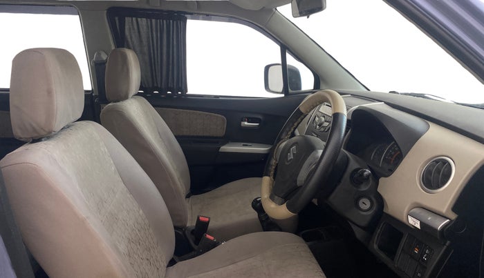 2013 Maruti Wagon R 1.0 VXI, Petrol, Manual, 47,083 km, Right Side Front Door Cabin