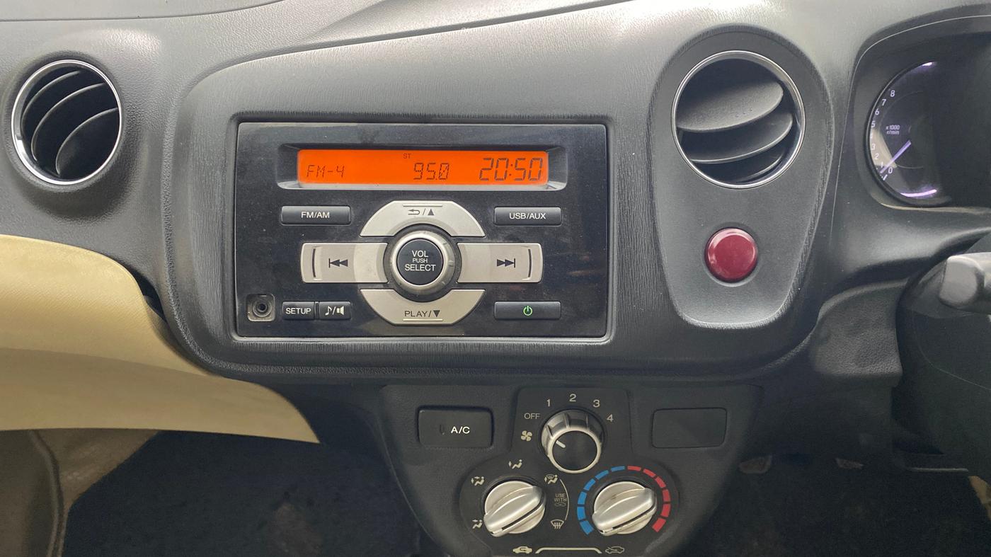 2015 Honda Amaze 1.2L I-VTEC S, Petrol, Manual, 72,792 km, Air Conditioner