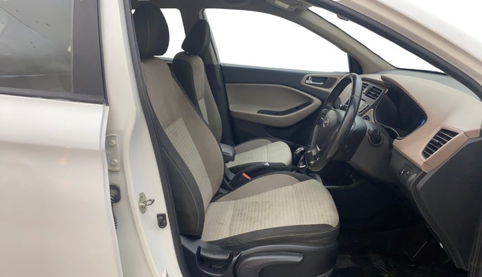 2019 Hyundai Elite i20 ASTA 1.4 CRDI (O), Diesel, Manual, 1,14,342 km, Right Side Front Door Cabin