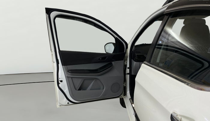 2024 Tata Tiago XT (O) PETROL, Petrol, Manual, 5,545 km, LHS Front Door