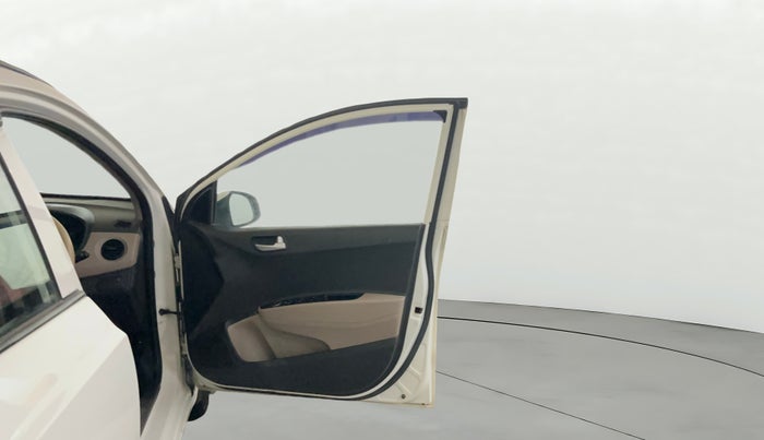 2017 Hyundai Grand i10 SPORTZ (O) 1.2 KAPPA VTVT, Petrol, Manual, 79,959 km, RHS Front Door