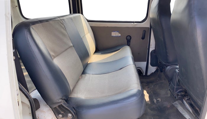 2016 Maruti Eeco 5 STR WITH A/C+HTR, CNG, Manual, 1,27,267 km, Right Side Rear Door Cabin