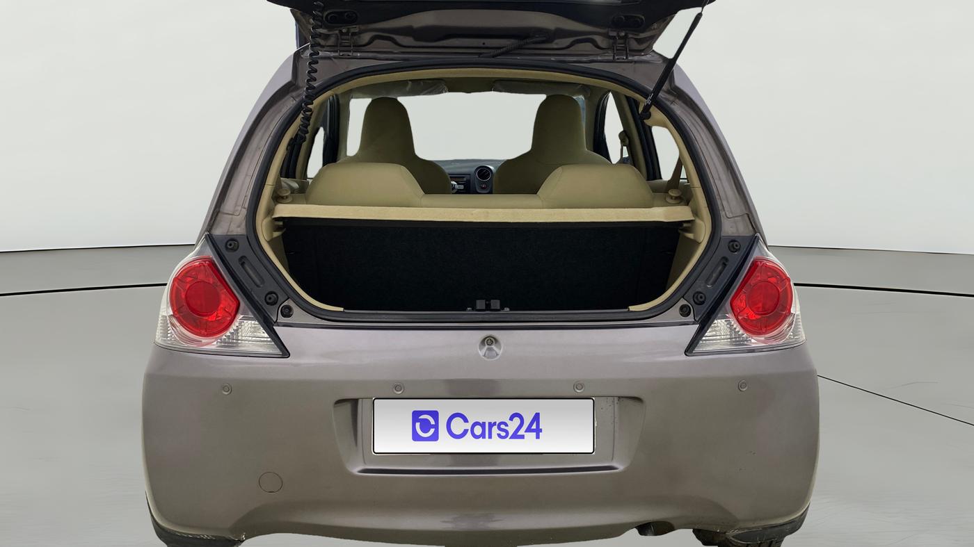 2014 Honda Brio S MT, Petrol, Manual, 46,204 km, Boot Open Zoomed View