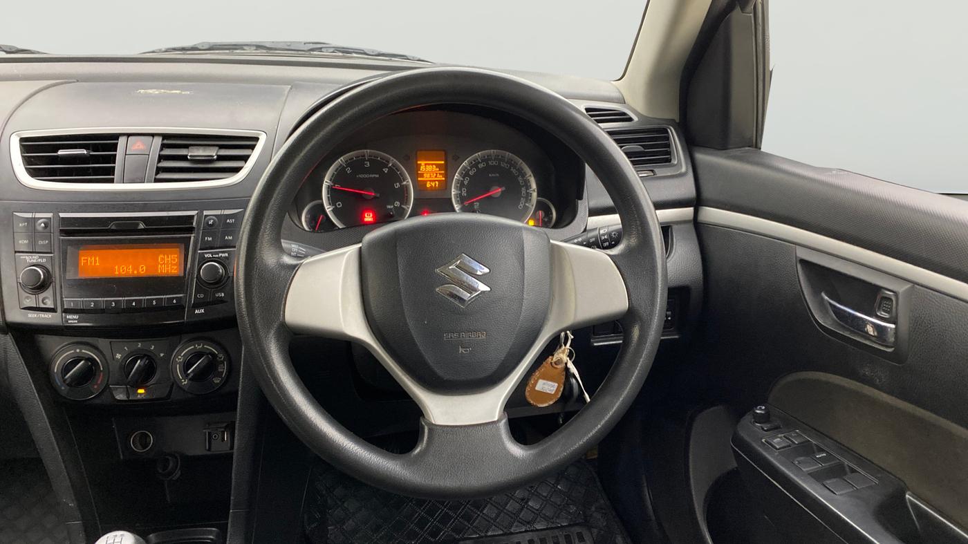 2016 Maruti Swift VDI, Diesel, Manual, 98,719 km, Steering Wheel Close Up