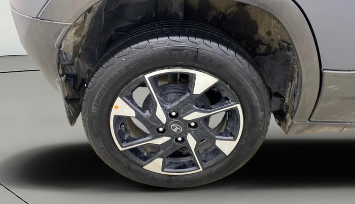 2024 Tata PUNCH ACCOMPLISHED DAZZLE SUNROOF CNG MT, CNG, Manual, 14,692 km, Right Rear Wheel