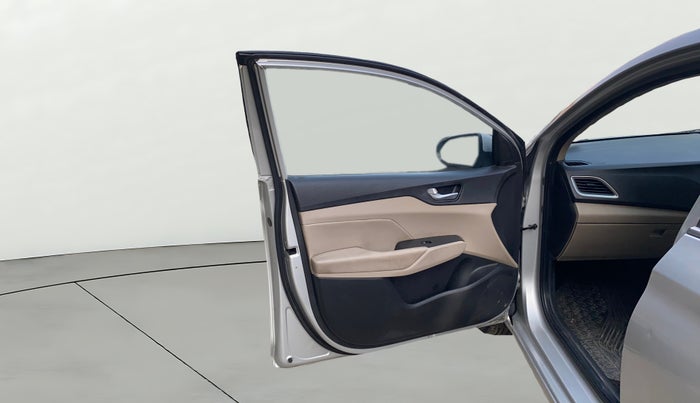 2018 Hyundai Verna 1.6 SX (O) CRDI MT, Diesel, Manual, 68,211 km, LHS Front Door