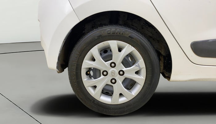 2015 Hyundai Grand i10 SPORTZ 1.2 KAPPA VTVT, Petrol, Manual, 69,920 km, Right Rear Wheel