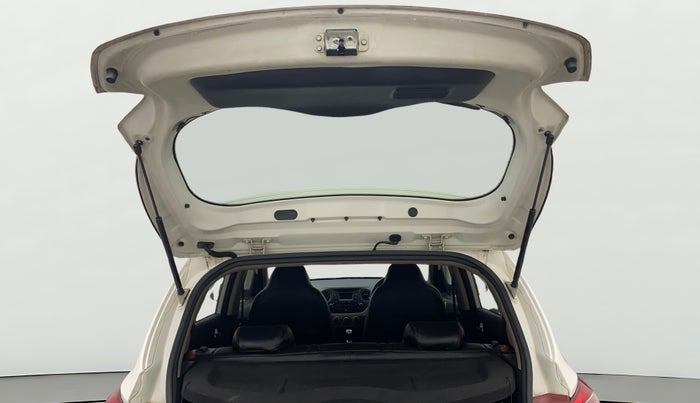 2016 Hyundai Grand i10 ASTA 1.2 KAPPA VTVT, Petrol, Manual, 92,362 km, Boot Door Open