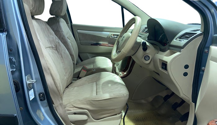 2012 Maruti Ertiga VXI, CNG, Manual, 1,21,801 km, Right Side Front Door Cabin