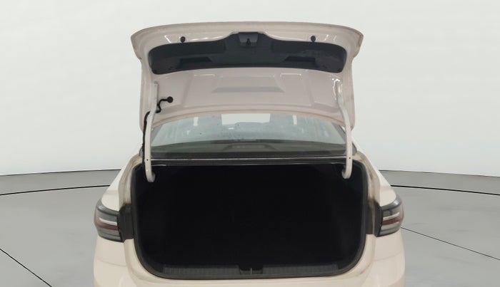 2022 Volkswagen VIRTUS TOPLINE TSI 1.0 AT, Petrol, Automatic, 11,979 km, Boot Door Open