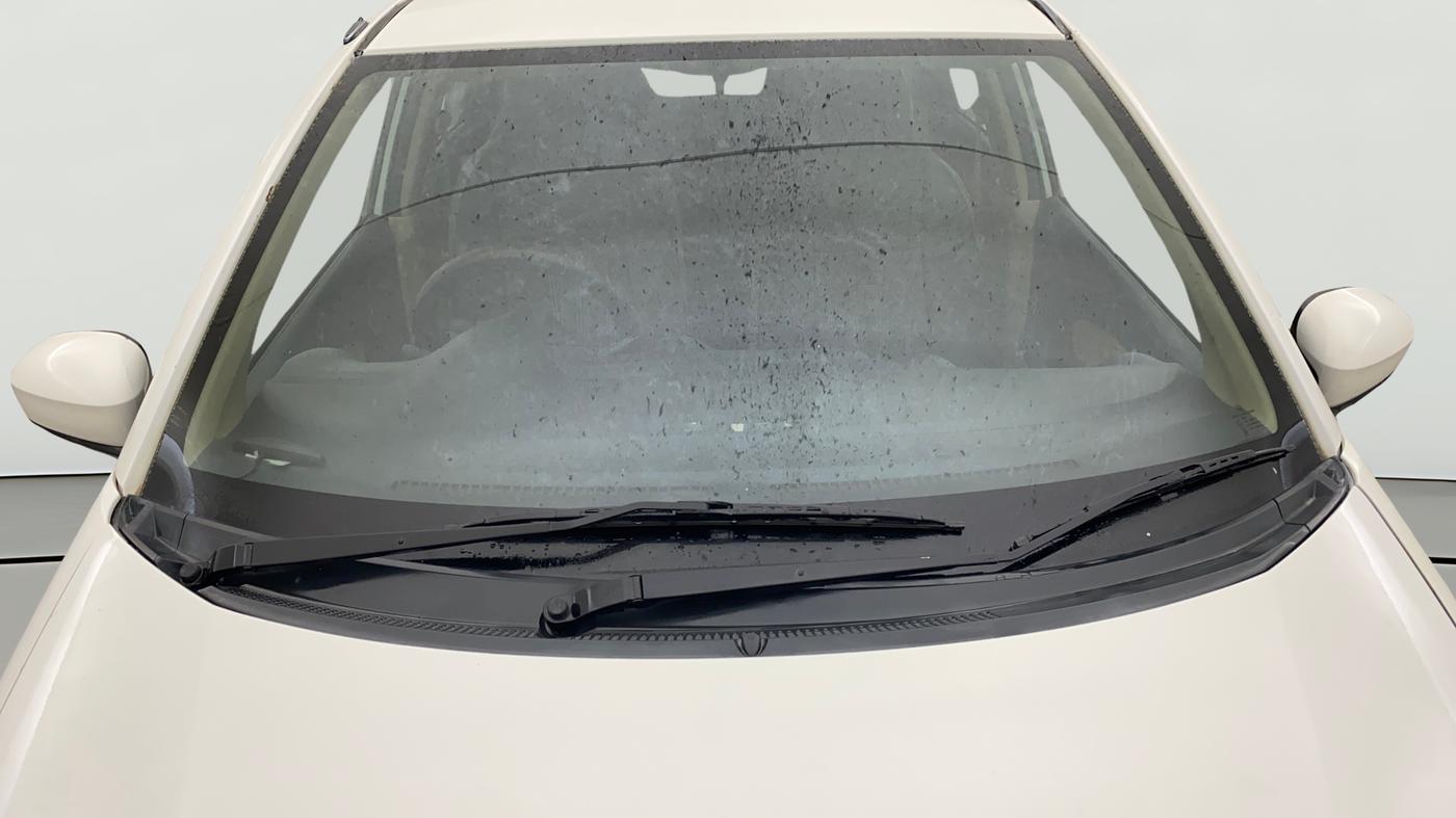 2015 Honda Brio VX AT, CNG, Automatic, 75,747 km, Front Windshield