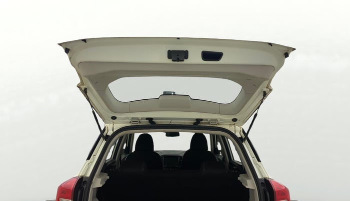 2023 Mahindra XUV300 W4 1.2 PETROL, Petrol, Manual, 14,651 km, Boot Door Open
