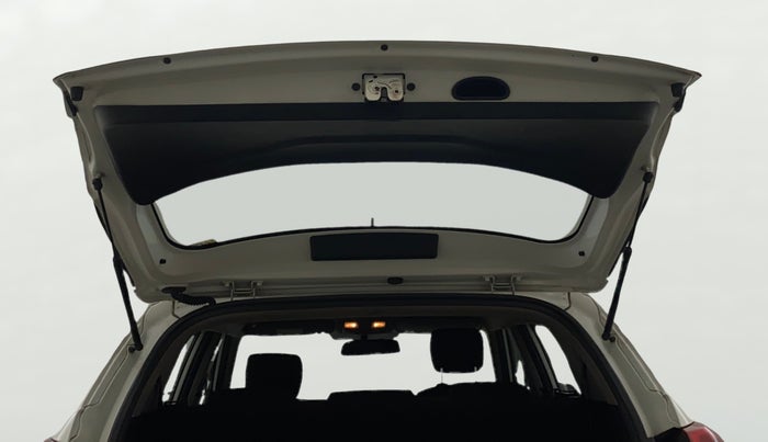 2018 Hyundai Creta E PLUS 1.6 PETROL, CNG, Manual, 47,131 km, Boot Door Open