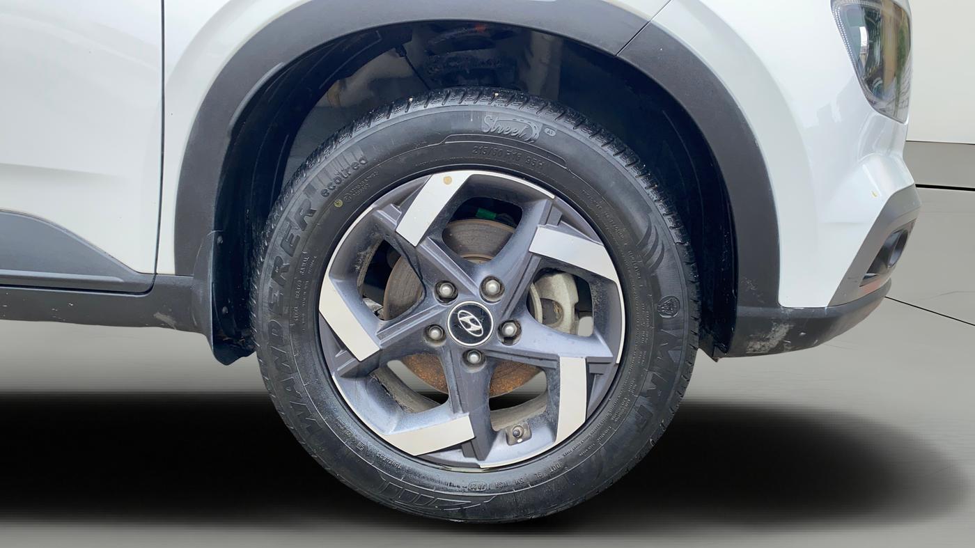 2022 Hyundai VENUE SX PLUS 1.0 TURBO DCT, Petrol, Automatic, 11,452 km, Right Front Wheel