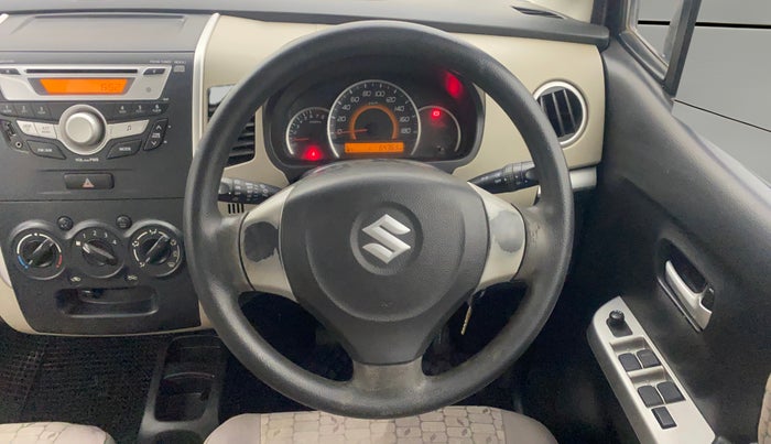 2015 Maruti Wagon R 1.0 VXI, Petrol, Manual, 64,362 km, Steering Wheel Close Up