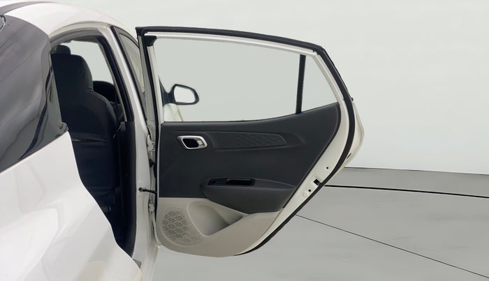 2023 Hyundai AURA SX 1.2 CNG, CNG, Manual, 31,834 km, RHS Rear Door