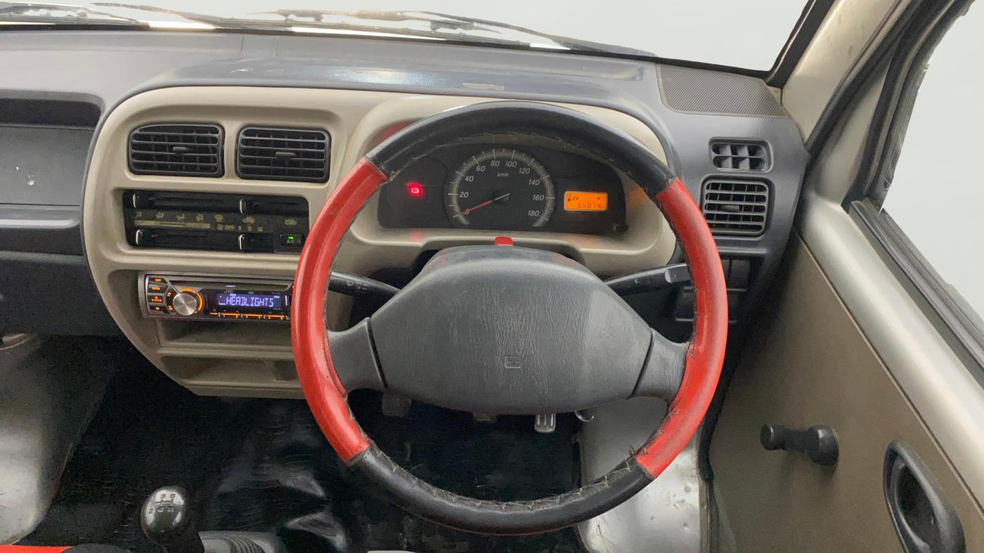 2014 Maruti Eeco 5 STR WITH A/C+HTR, Petrol, Manual, 65,957 km, Steering Wheel Close Up
