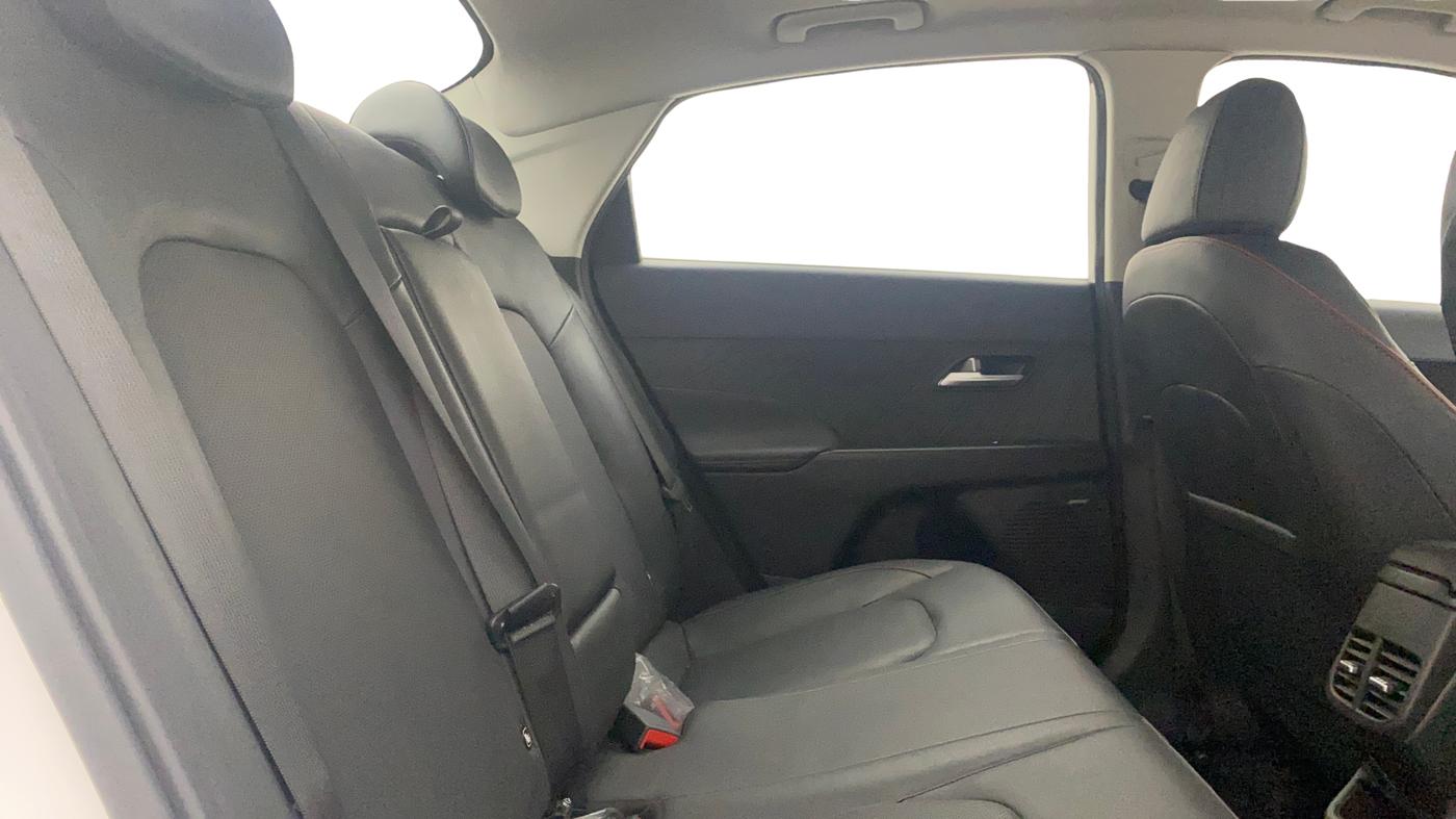 2024 Hyundai Verna SX (O) 1.5 TURBO PETROL DCT, Petrol, Automatic, 10,808 km, Right Side Rear Door Cabin
