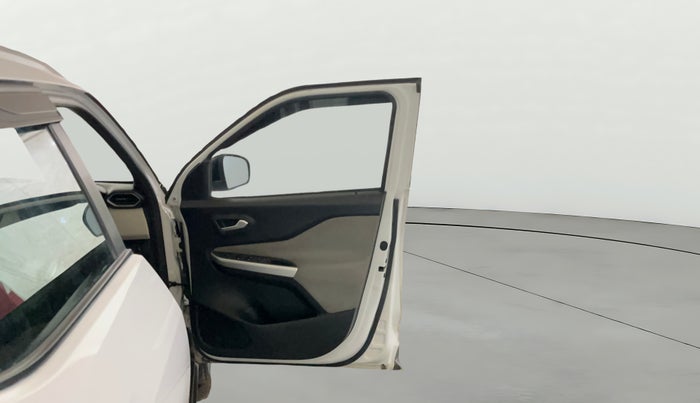 2021 Nissan MAGNITE XL, Petrol, Manual, 21,197 km, RHS Front Door