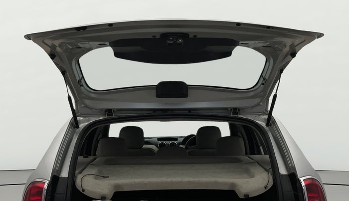 2014 Renault Duster RXL PETROL, Petrol, Manual, 93,081 km, Boot Door Open