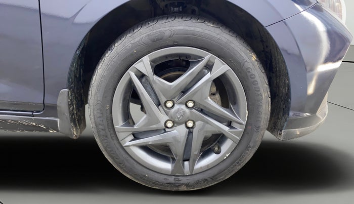 2022 Hyundai NEW I20 SPORTZ 1.2 MT, Petrol, Manual, 70,585 km, Right Front Wheel