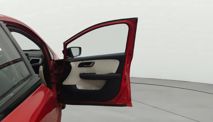 2022 Tata ALTROZ XZ DIESEL, Diesel, Manual, 60,344 km, RHS Front Door