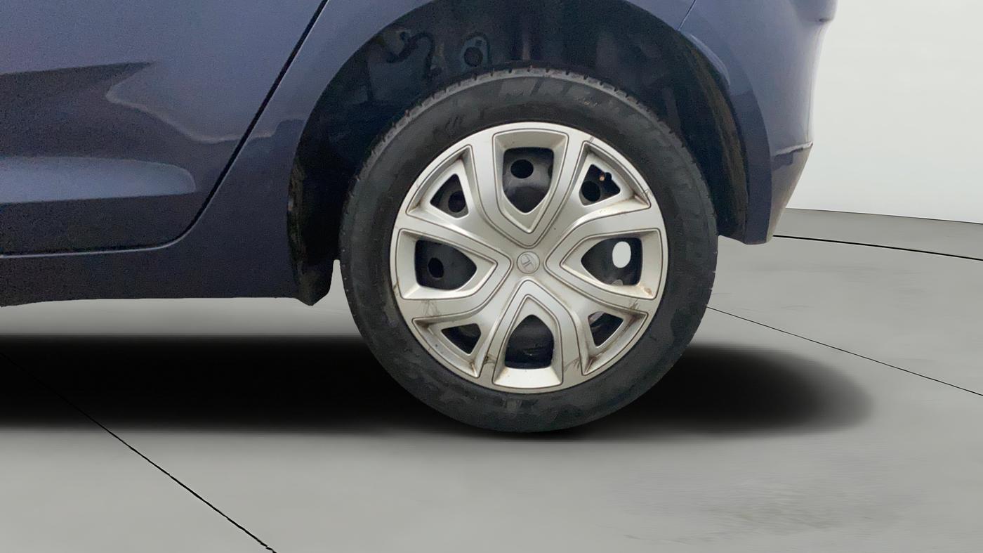 2024 Tata ALTROZ XM PLUS PETROL, Petrol, Manual, 31,608 km, Left Rear Wheel