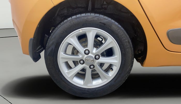 2015 Hyundai Grand i10 ASTA AT 1.2 KAPPA VTVT, Petrol, Automatic, 77,552 km, Right Rear Wheel