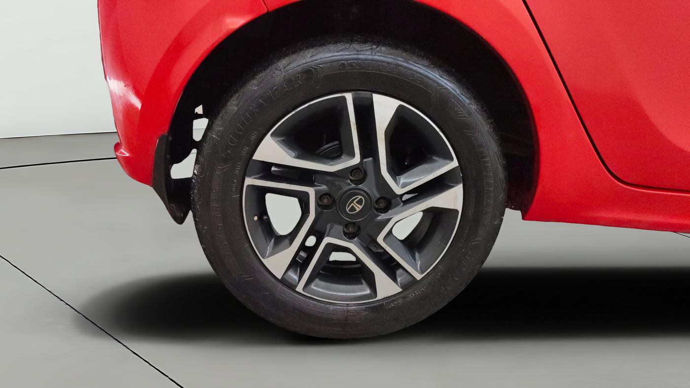 2020 Tata Tiago XZA PLUS PETROL, Petrol, Automatic, 33,895 km, Right Rear Wheel