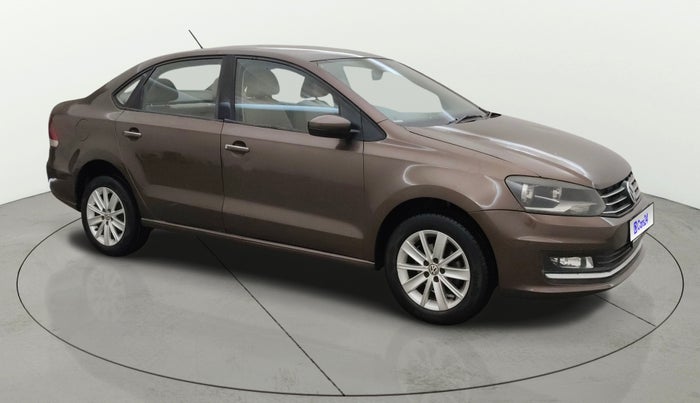 2015 Volkswagen Vento HIGHLINE 1.5 AT, Diesel, Automatic, 1,09,859 km, Right Front Diagonal