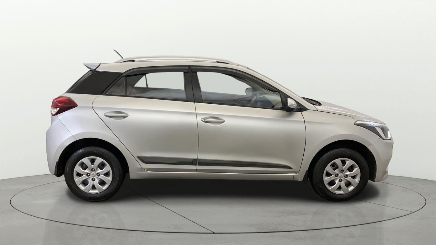 2016 Hyundai Elite i20 SPORTZ 1.2, Petrol, Manual, 40,928 km, Right Side View