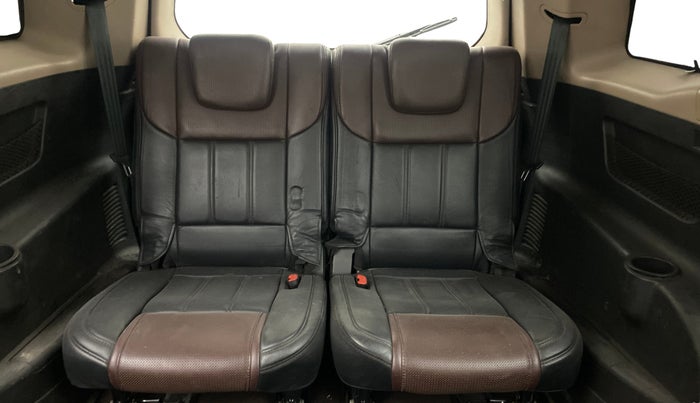 2014 Mahindra XUV500 W8, Diesel, Manual, 1,49,534 km, Third Seat Row ( optional )