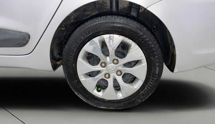 2015 Hyundai Xcent S 1.2, Petrol, Manual, 1,00,905 km, Left Rear Wheel
