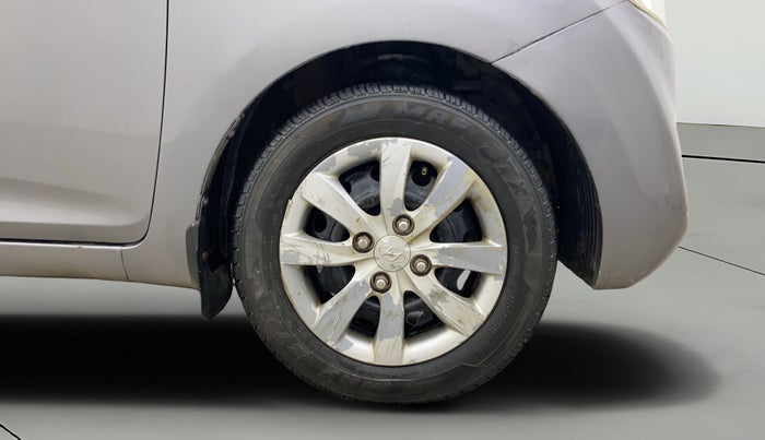 2012 Hyundai Eon MAGNA +, Petrol, Manual, 1,10,019 km, Right Front Wheel
