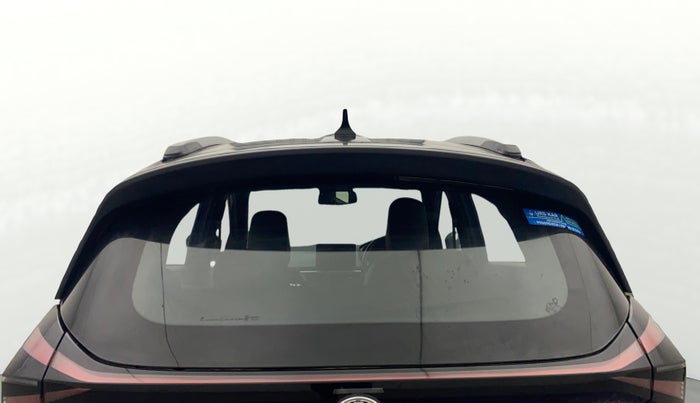 2023 Tata NEXON FEARLESS PURPLE + SUNROOF DUAL TONE 1.2 PETROL, Petrol, Manual, 42,318 km, Rear Windshield