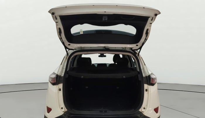 2020 Tata Harrier XZA PLUS 2.0L, Diesel, Automatic, 96,136 km, Boot Door Open