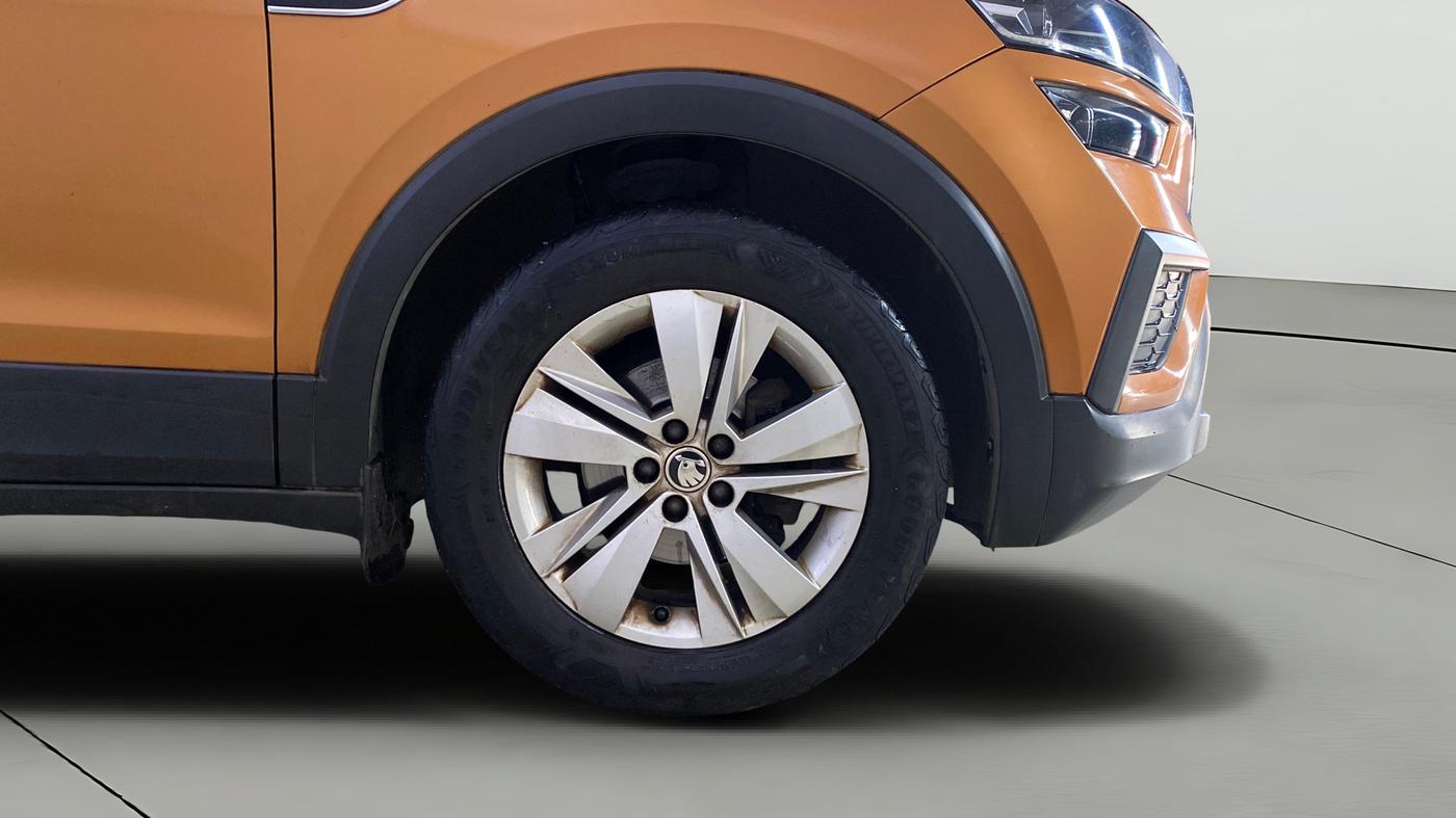 2021 Skoda KUSHAQ AMBITION 1.0L TSI AT, Petrol, Automatic, 45,058 km, Right Front Wheel