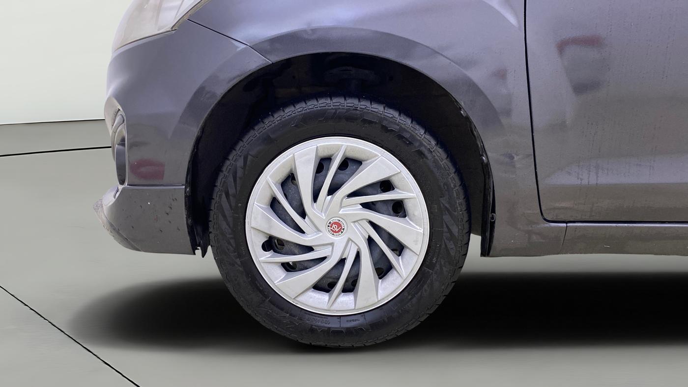 2018 Maruti Ertiga VXI CNG, CNG, Manual, 1,31,509 km, Left Front Wheel