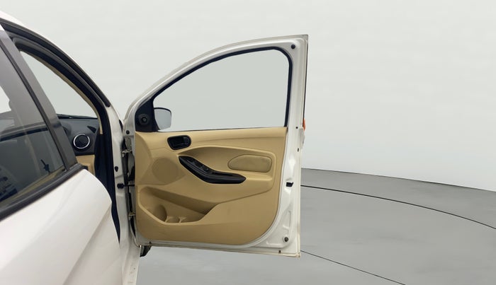 2015 Ford Figo Aspire TREND 1.2 PETROL, Petrol, Manual, 96,534 km, RHS Front Door