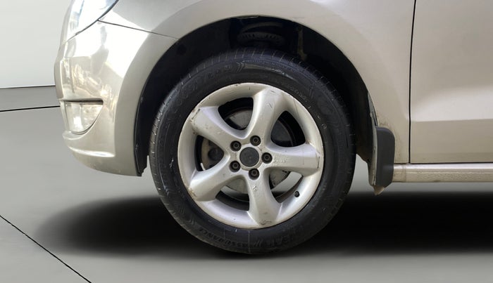 2014 Skoda Rapid 1.6 MPI AMBITION PLUS AT, Petrol, Automatic, 62,605 km, Left Front Wheel