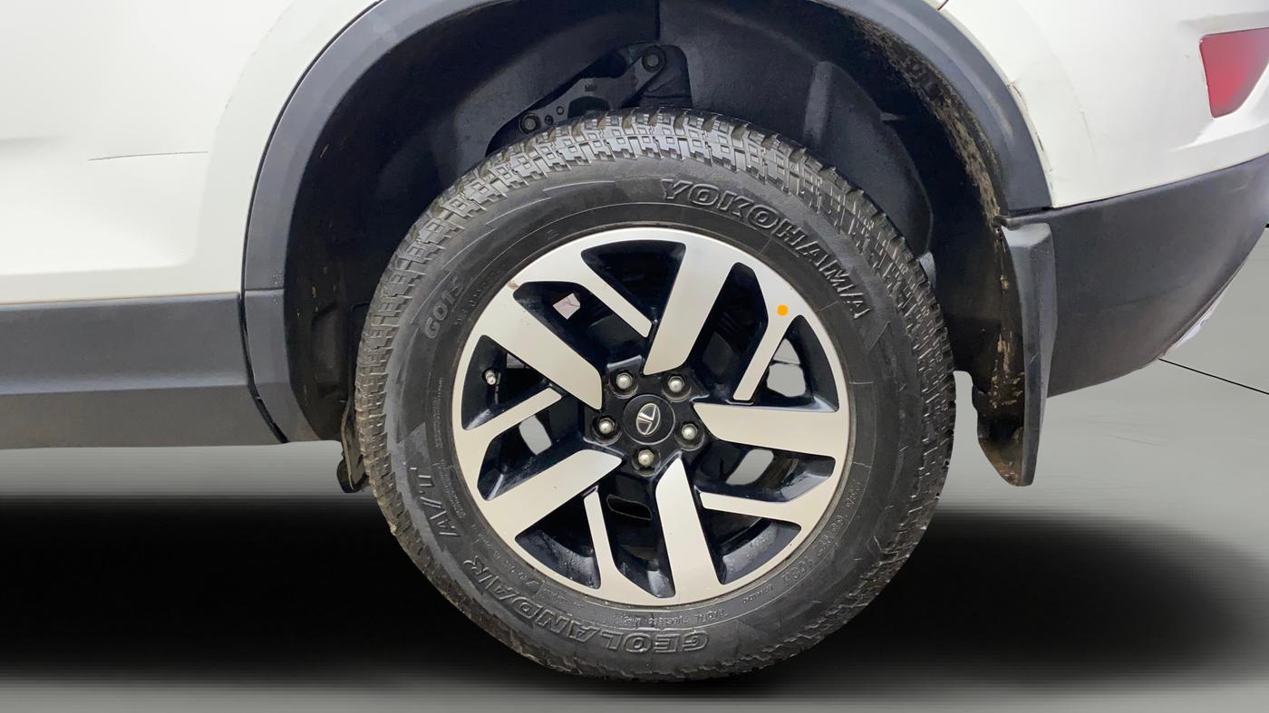 2020 Tata Harrier XZ PLUS 2.0L DUAL TONE, Diesel, Manual, 1,32,979 km, Left Rear Wheel