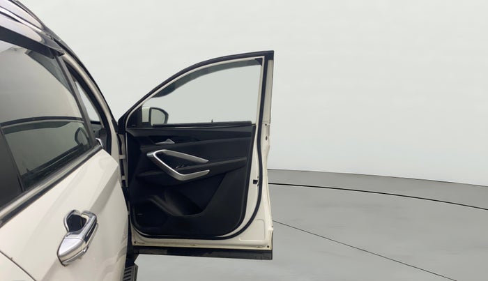 2020 MG HECTOR SHARP 1.5 DCT PETROL, Petrol, Automatic, 97,011 km, RHS Front Door