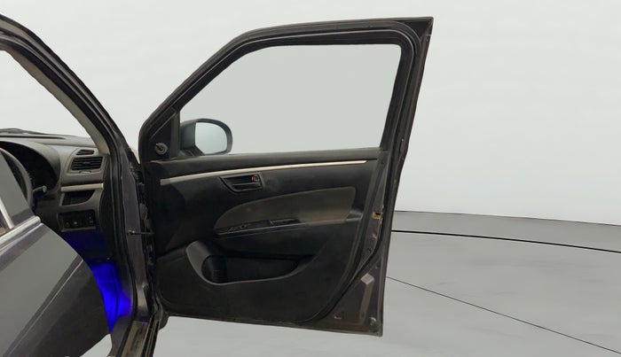 2016 Maruti Swift LXI (O), Petrol, Manual, 88,298 km, RHS Front Door