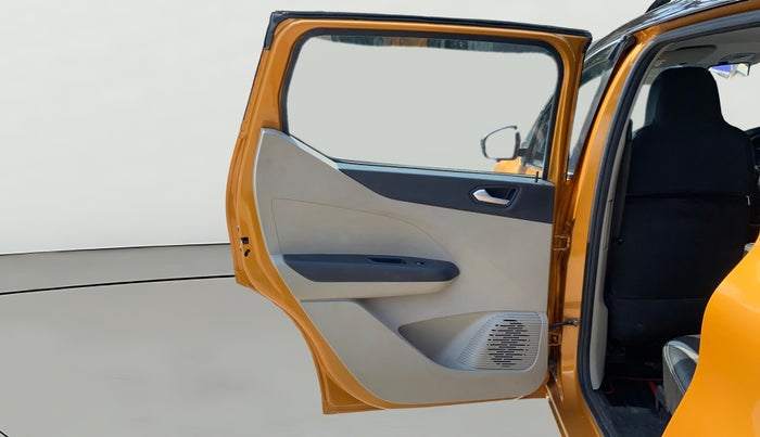 2022 Renault TRIBER RXZ AMT, Petrol, Automatic, 21,842 km, LHS Rear Door