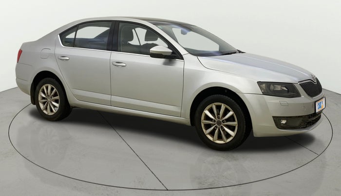 2013 Skoda Octavia ELEGANCE 2.0 TDI AT, Diesel, Automatic, 72,639 km, Right Front Diagonal