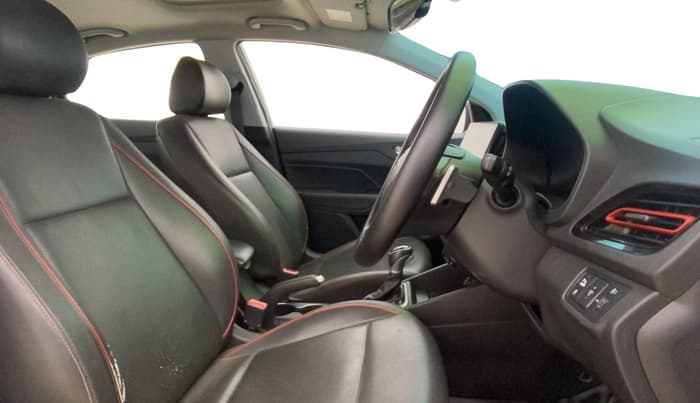 2021 Hyundai Verna SX (O) 1.0 TURBO DCT, Petrol, Automatic, 62,681 km, Right Side Front Door Cabin