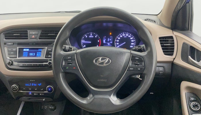 2016 Hyundai Elite i20 SPORTZ 1.4 CRDI, Diesel, Manual, 1,44,531 km, Steering Wheel Close Up